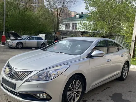 Hyundai Grandeur 2015 года за 8 700 000 тг. в Астана – фото 3