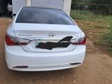 Hyundai Sonata 2011 года за 5 500 000 тг. в Атырау – фото 4