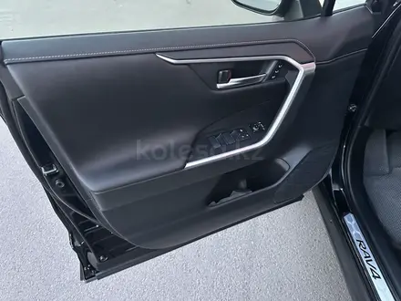 Toyota RAV4 2023 года за 15 900 000 тг. в Астана – фото 16