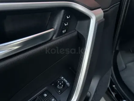 Toyota RAV4 2023 года за 15 900 000 тг. в Астана – фото 19