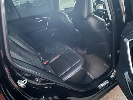 Toyota RAV4 2023 года за 15 900 000 тг. в Астана – фото 27