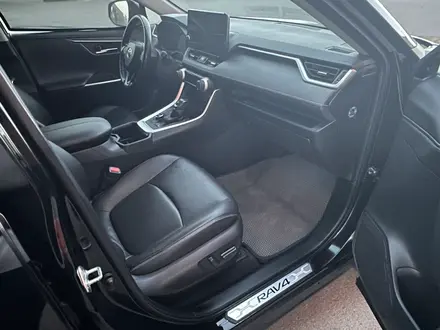 Toyota RAV4 2023 года за 15 900 000 тг. в Астана – фото 29