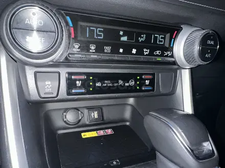 Toyota RAV4 2023 года за 15 900 000 тг. в Астана – фото 32