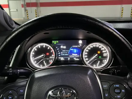 Toyota Camry 2018 года за 16 500 000 тг. в Тараз – фото 38