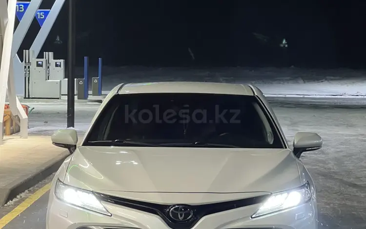 Toyota Camry 2018 года за 16 500 000 тг. в Тараз