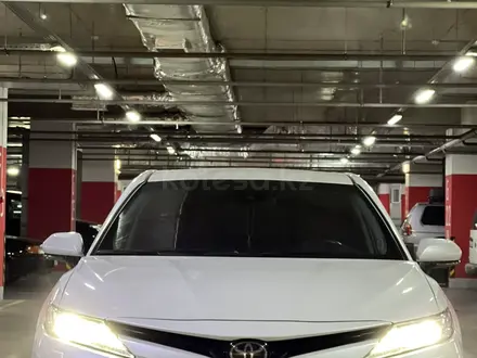 Toyota Camry 2018 года за 16 500 000 тг. в Тараз – фото 6