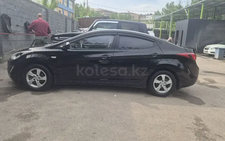 Hyundai Elantra 2015 года за 3 900 000 тг. в Шымкент