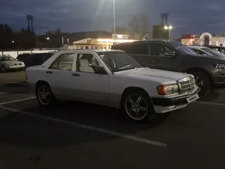 Mercedes-Benz 190