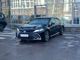 Toyota Camry Prestige 2021 года за 15 800 000 тг. в Астана