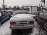 Mercedes-Benz E 230 1996 года за 1 500 000 тг. в Талдыкорган