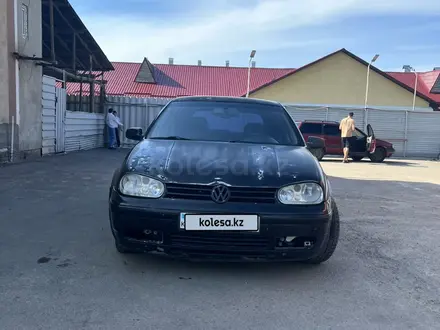 Volkswagen Golf 2000 года за 2 600 000 тг. в Алматы