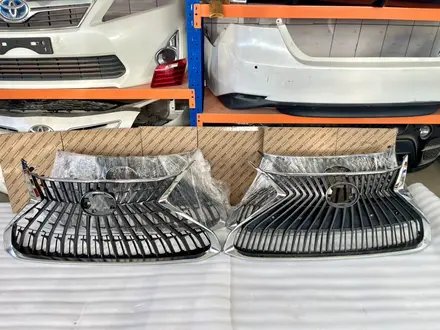 Решетка радиатора (бампера) Lexus ES 350 300h 250 Лексус ЕС 350 за 150 000 тг. в Шымкент