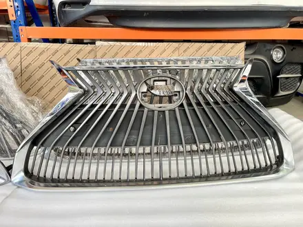 Решетка радиатора (бампера) Lexus ES 350 300h 250 Лексус ЕС 350 за 150 000 тг. в Шымкент – фото 3