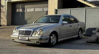 Mercedes-Benz E 320 1996 года за 3 000 000 тг. в Астана