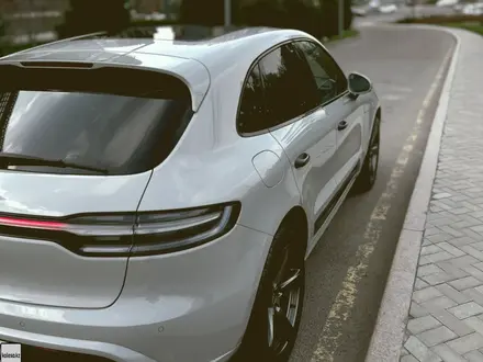 Porsche Macan 2022 года за 36 500 000 тг. в Алматы – фото 22