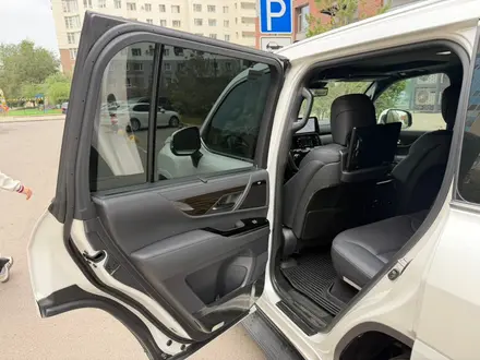 Lexus LX 600 2025 года за 77 500 000 тг. в Астана – фото 11
