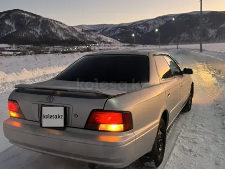 Toyota Vista 1995 года за 1 900 000 тг. в Риддер – фото 2