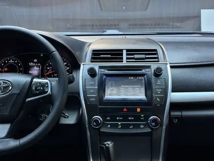 Toyota Camry 2014 года за 8 400 000 тг. в Актобе – фото 13