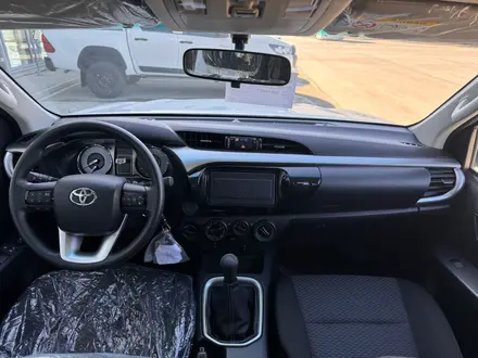 Toyota Hilux Standart 2023 года за 22 500 000 тг. в Актау – фото 12