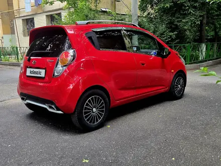 Chevrolet Spark 2010 года за 3 320 000 тг. в Шымкент – фото 3