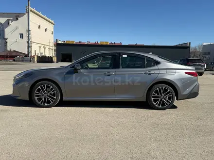 Toyota Camry Luxe 2026 года за 23 190 000 тг. в Актобе – фото 7