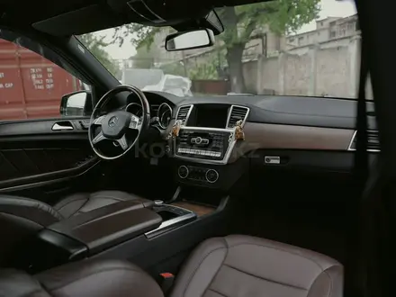Mercedes-Benz GL 500 2015 года за 21 000 000 тг. в Алматы – фото 12