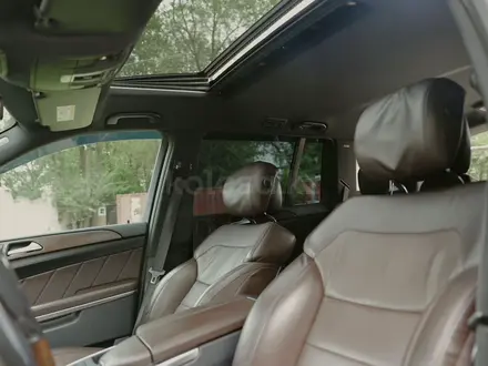 Mercedes-Benz GL 500 2015 года за 21 000 000 тг. в Алматы – фото 16