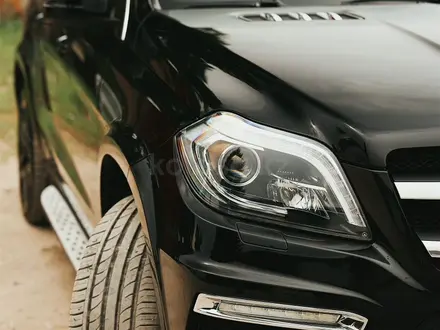 Mercedes-Benz GL 500 2015 года за 21 000 000 тг. в Алматы – фото 36
