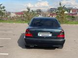 Mercedes-Benz C 240 1997 года за 4 200 000 тг. в Алматы – фото 4