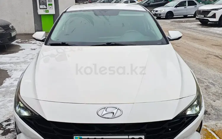 Hyundai Elantra 2022 годаfor10 200 000 тг. в Алматы