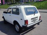 ВАЗ (Lada) Lada 2121 2000 года за 1 800 000 тг. в Алматы – фото 2