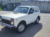 ВАЗ (Lada) Lada 2121 2000 года за 1 800 000 тг. в Алматы – фото 4