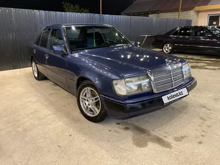 Mercedes-Benz E 200 1993 года за 1 450 000 тг. в Шымкент – фото 6