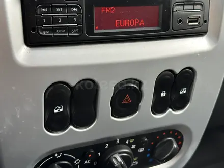 Renault Sandero Stepway 2014 года за 3 700 000 тг. в Актобе – фото 20