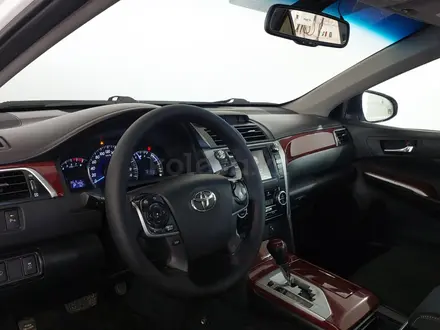 Toyota Camry 2014 года за 8 690 000 тг. в Шымкент – фото 12