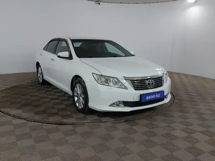 Toyota Camry 2014 года за 8 690 000 тг. в Шымкент – фото 3