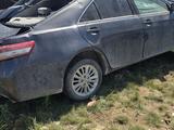 Toyota Camry 2011 года за 2 000 000 тг. в Актобе