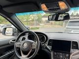 Jeep Grand Cherokee 2014 года за 15 200 000 тг. в Алматы – фото 5