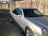 Mercedes-Benz E 230 1998 года за 3 150 000 тг. в Шымкент – фото 3