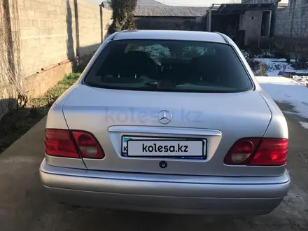 Mercedes-Benz E 230 1998 года за 3 150 000 тг. в Шымкент – фото 4