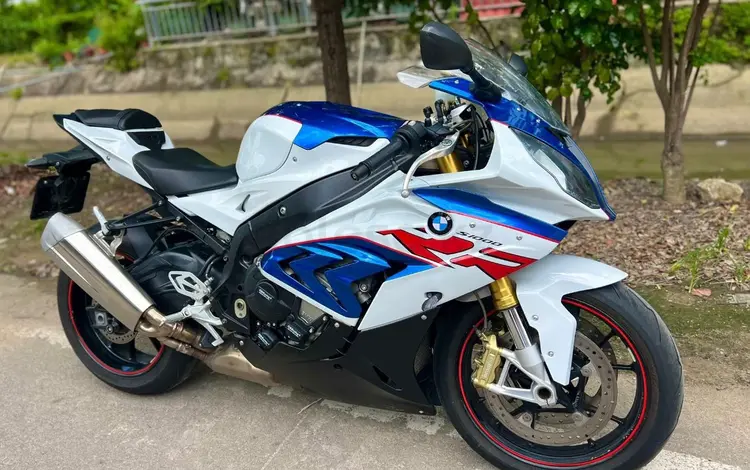 BMW  S 1000 RR 2018 годаfor5 950 000 тг. в Алматы