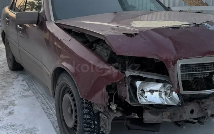 Mercedes-Benz Stratus 1994 года за 100 000 тг. в Караганда