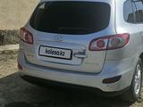 Hyundai Santa Fe 2010 года за 5 500 000 тг. в Шетпе – фото 3