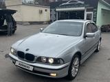 BMW 523 1998 года за 3 190 000 тг. в Алматы – фото 4