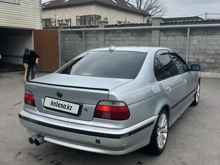 BMW 523 1998 года за 3 190 000 тг. в Алматы – фото 6