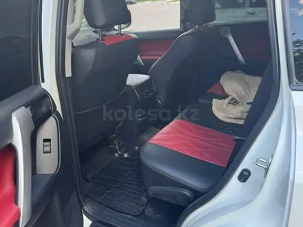Toyota Land Cruiser Prado 2018 года за 19 000 000 тг. в Алматы – фото 8