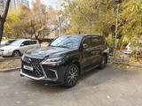 Lexus LX 570 2018 года за 47 000 000 тг. в Астана – фото 2