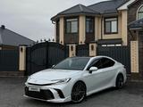 Toyota Camry 2024 года за 15 000 000 тг. в Уральск