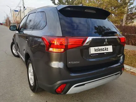 Mitsubishi Outlander 2019 года за 9 990 000 тг. в Костанай – фото 13