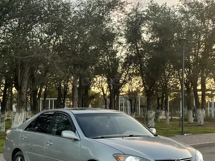 Toyota Camry 2005 года за 4 200 000 тг. в Караганда – фото 3